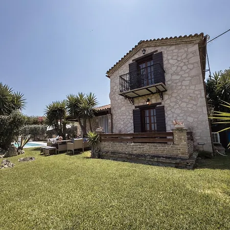 Sincerity Luxury Tragaki