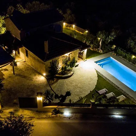 Vilă Sincerity Luxury Tragaki