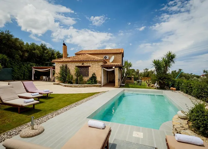 Sincerity Luxury Willa Tragaki