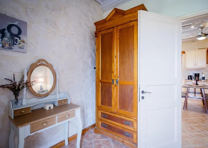 Willa Sincerity Luxury