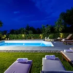 Sincerity Luxury Villa Tragaki