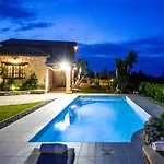 Villa Sincerity Luxury Tragaki