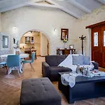 Sincerity Luxury Villa Tragaki