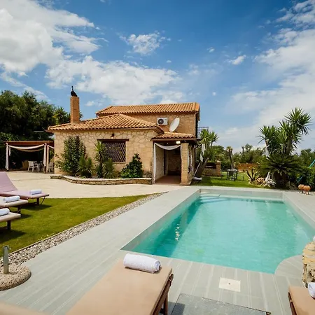 Sincerity Luxury Вилла Трагаки