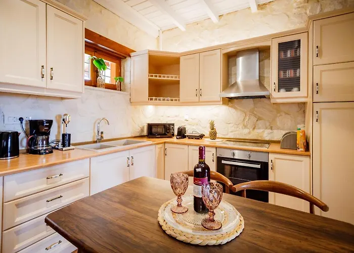 فيلة Sincerity Luxury *